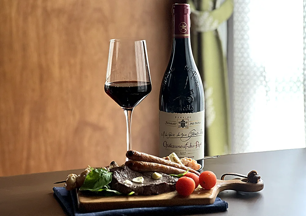 シャトーヌフ・デュ・パプ ア・ラ・グロワール・ドゥ・モン・グランペール2017年と料理